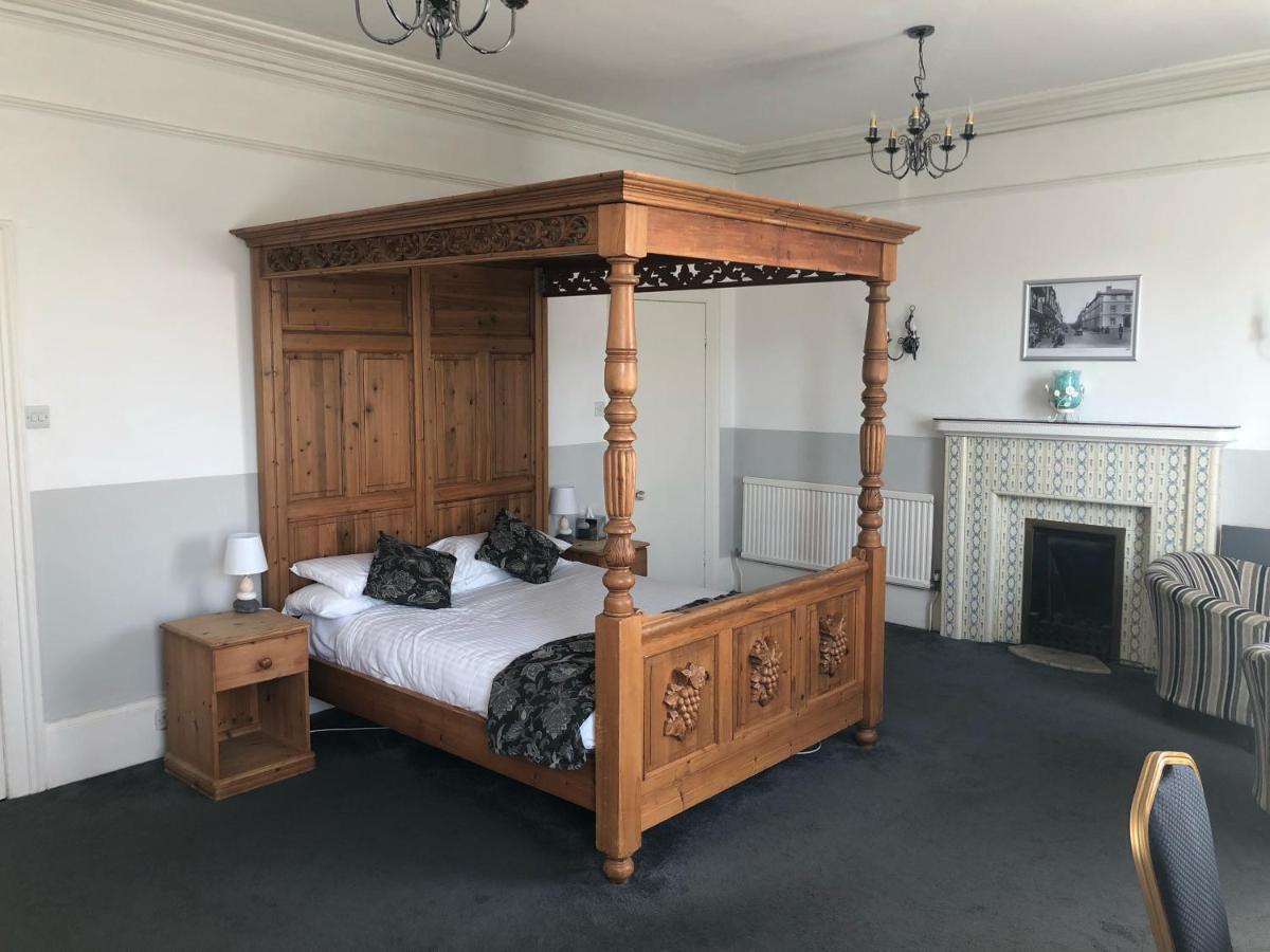 Lowenac Hotel Camborne Buitenkant foto