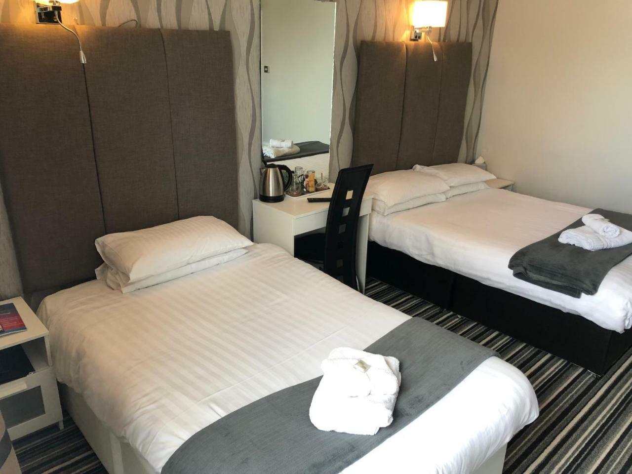 Lowenac Hotel Camborne Buitenkant foto